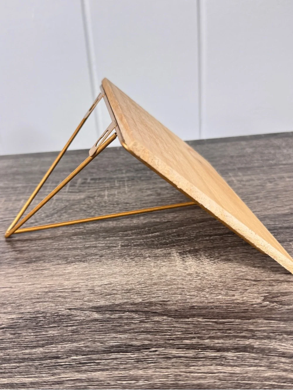 NEW Target Bullseye Playground Triangle Hanging Shelf